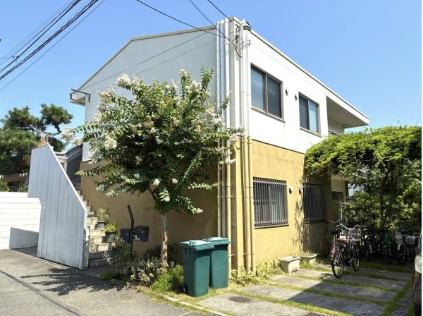 低層のマンションタイプ