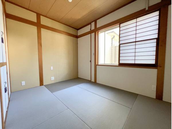 和室でゆったりと・・。