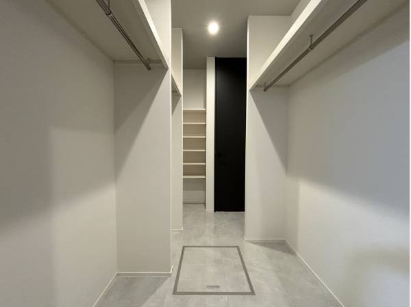 家族で使えるファミリークローゼットも活躍してくれそうです