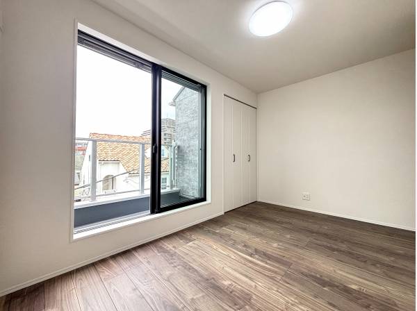 洋室は3階に3部屋ございます