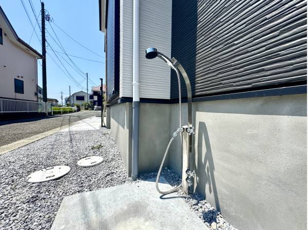 外部シャワーを完備