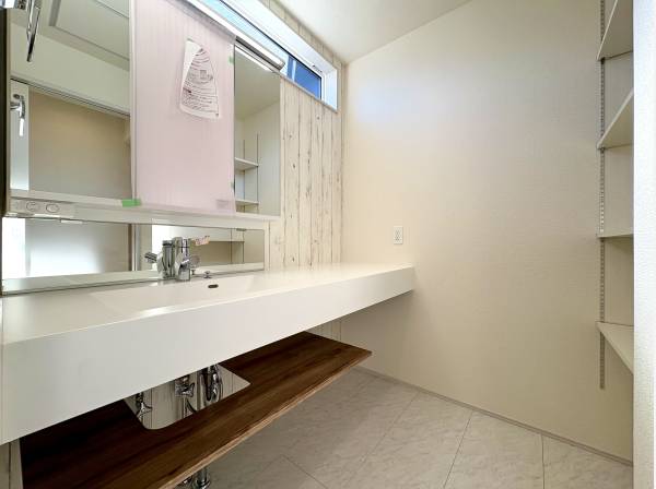 パウダールーム