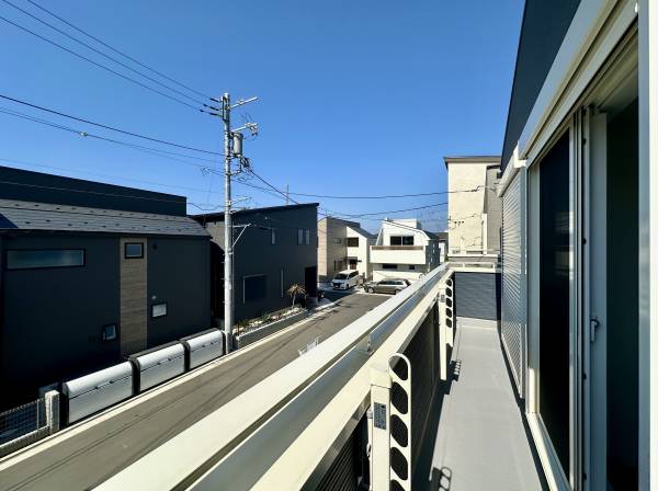 南向きですので陽当たり良好です