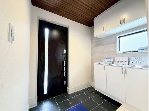 ゆとりある玄関スペース