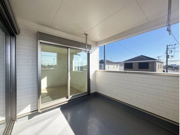 お天気が心配な日のお洗濯物も安心なインナーバルコニー