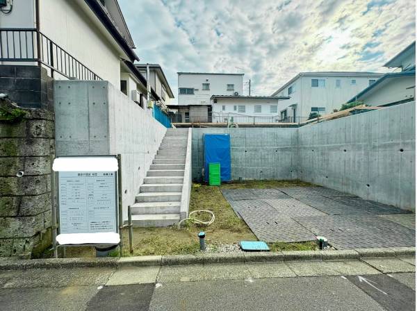 お車2台分駐車可能です！