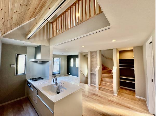 キッチンからの風景になります。全体が見渡せますね。