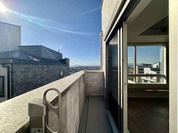 陽当り良好なバルコニー