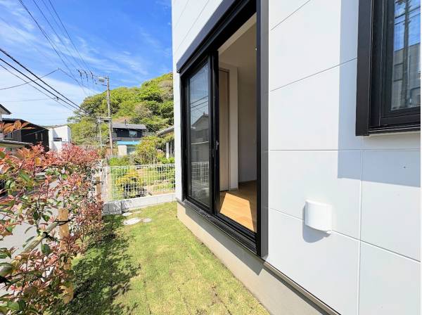 ゆったりとくつろぐお庭もあります