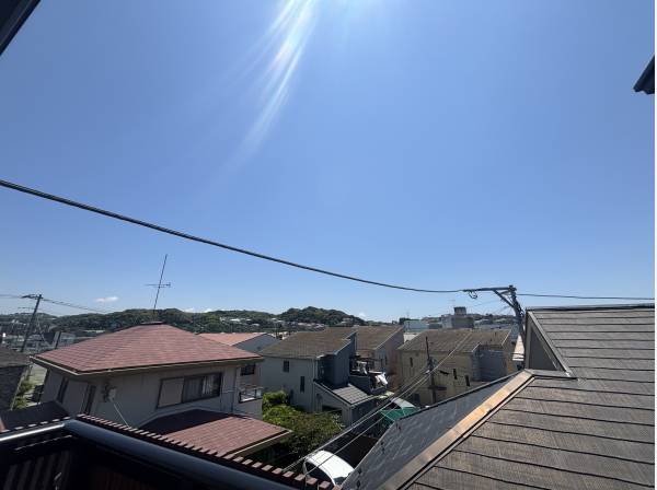 3階バルコニーからは広々とした空を望めます