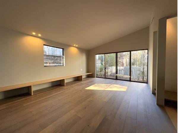 こだわりのアーキテクトデザイ洗練された室内空間