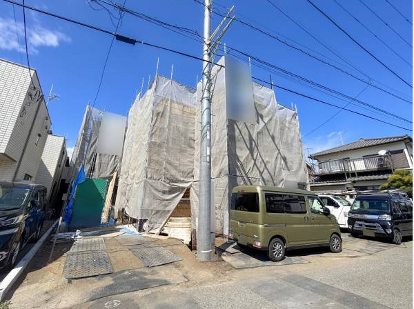 南東道路に面し陽当たりに恵まれています