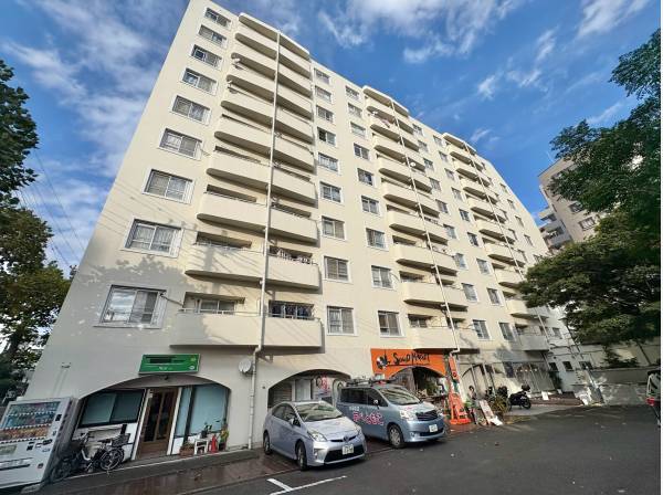 藤沢駅徒歩5分の好立地に建つマンション