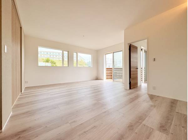 光が差し込む落ち着く空間