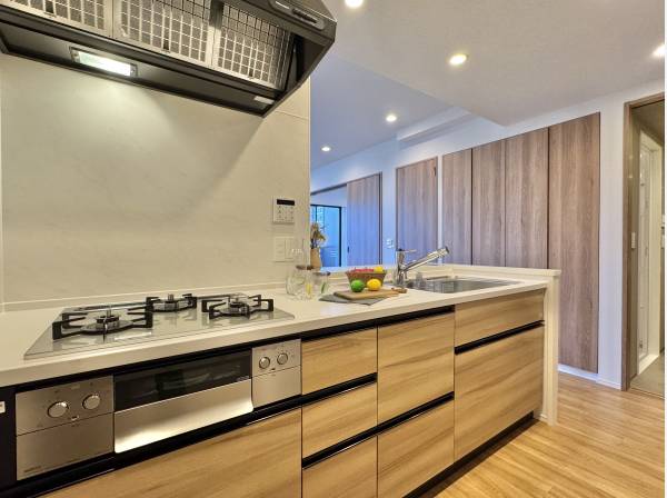 使い勝手の良いシステムキッチン