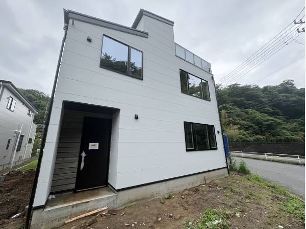 車も2台停めることが出来ます。