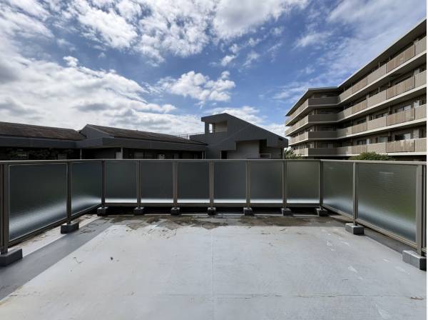 南側には30.71m2の開放的なルーフバルコニー