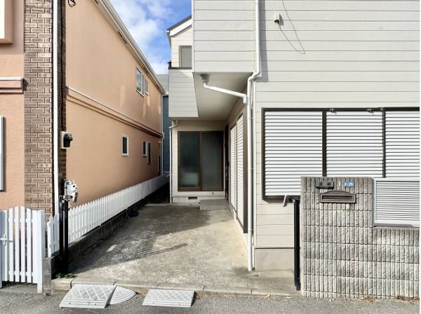 カースペース1台分完備です。