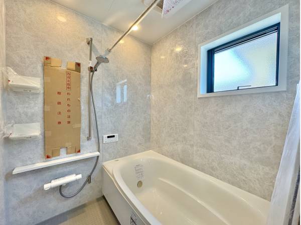 １坪のユニットバスは、ゆったりとしております