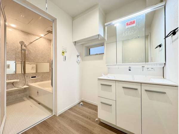 パウダールーム・バスルーム