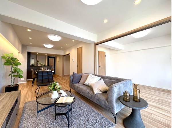 室内はリノベーション済みで気持ちよくお住まいになれます。