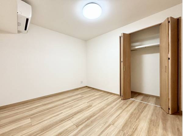 収納スペースもございます