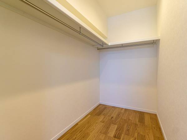 ウォークインクローゼットは２か所ございます