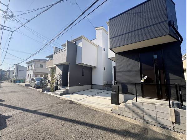 前面道路もゆとりがあります！