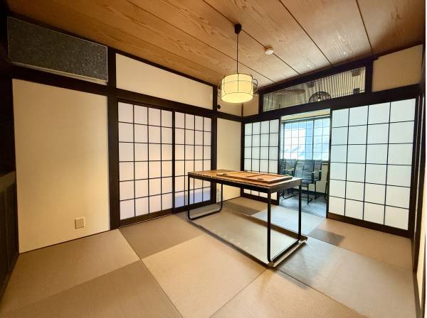 和室もあり、歴史を感じますね。