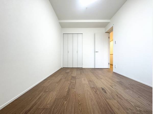 白×ブラウンがおしゃれなリノベーション