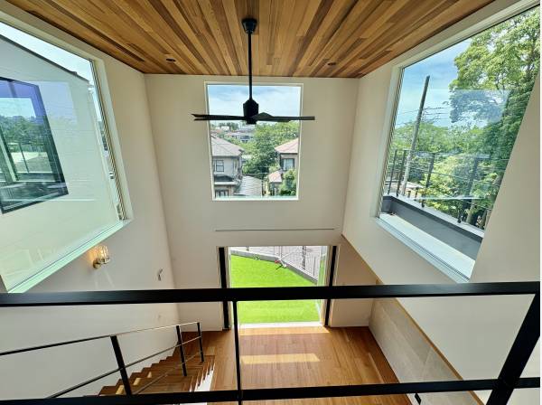 前面に高い建物がないので陽当り良好