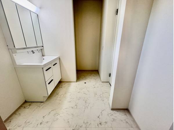 洗面所も広くて使いやすそうです！