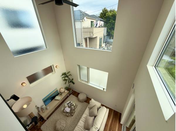 明るく、開放感あるお家！