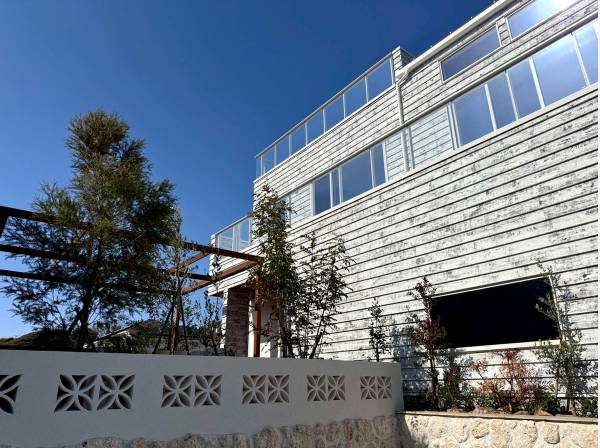 ヴィンテージ素材が映えるBarn Styleの外観