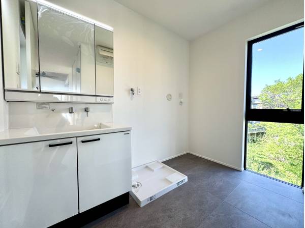 広々としたサニタリースペース