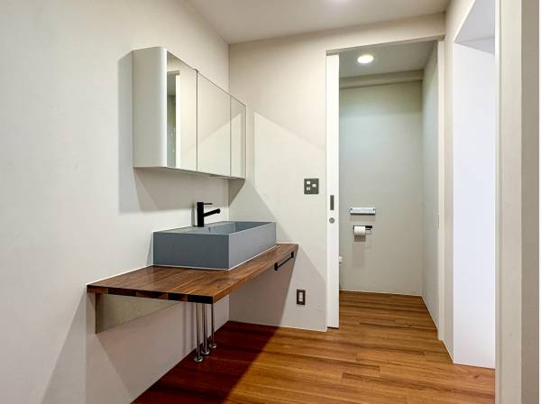 パウダールーム