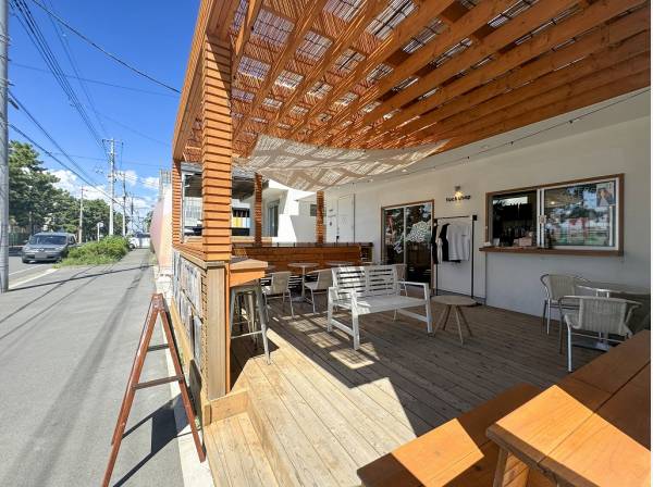 tuckshopまで徒歩10分（約800m）