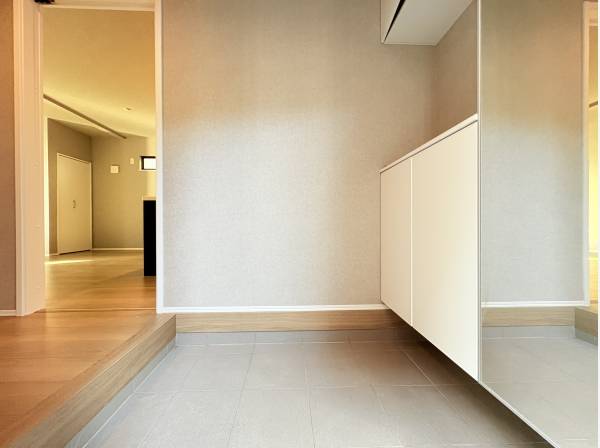 玄関ホール