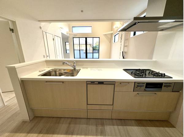 リビングへ視線が抜ける心地よいつながりのキッチン