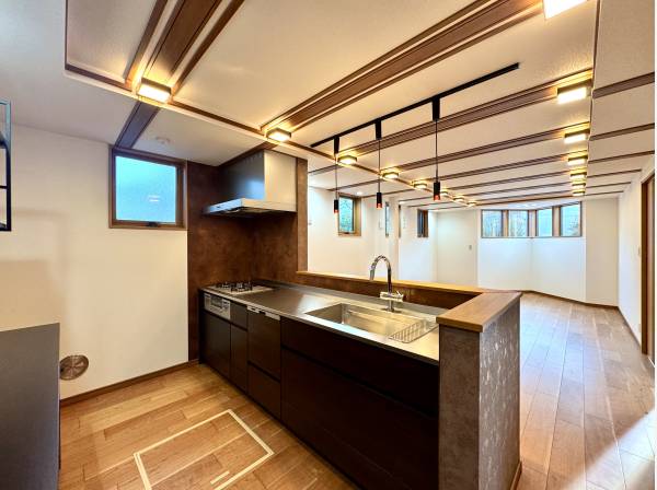 照明までデザインされているような雰囲気です