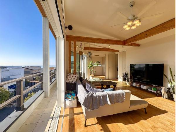 室内からも開放感あふれる景色を望めます