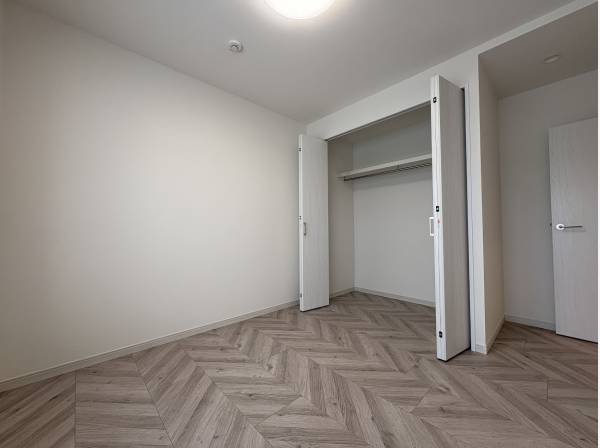 荷物が多い人にも嬉しいクローゼットは各洋室についています