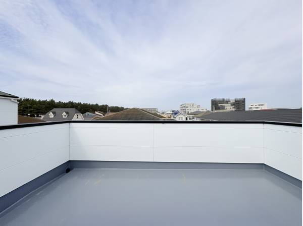 大きなルーフバルコニー