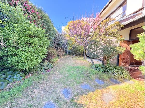 逗子の風と緑も感じられる。