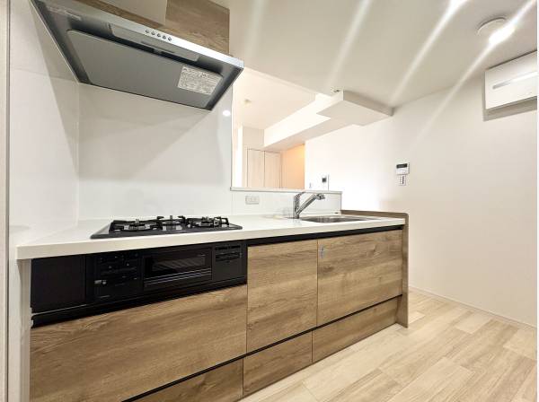 ゆとりあるスペースのキッチンです。