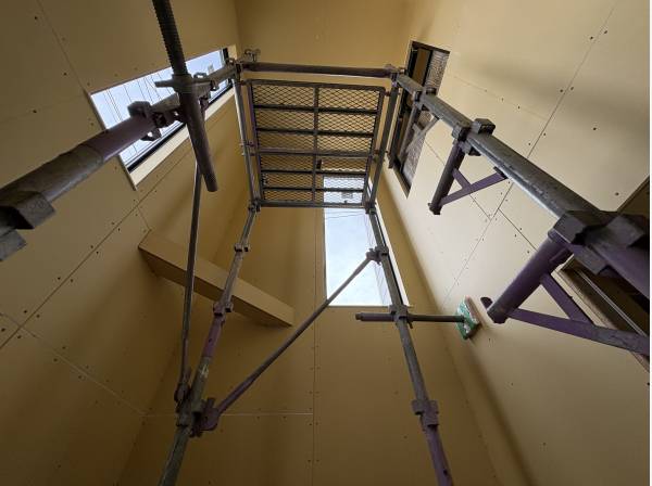 解散の吹き抜けも広いです！