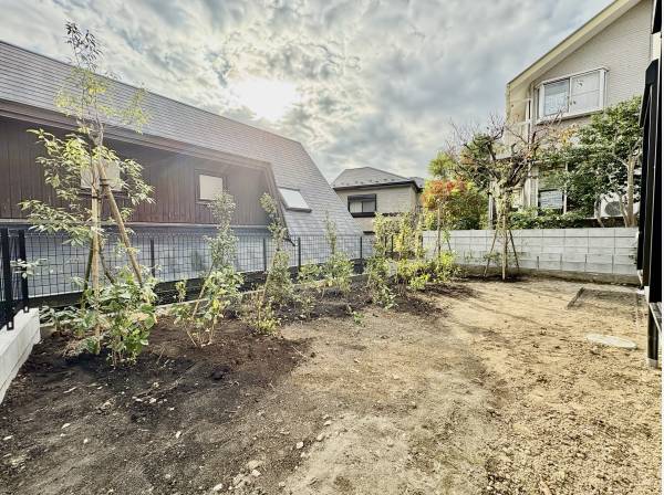 ＬＤＫから繋がる広いお庭スペース