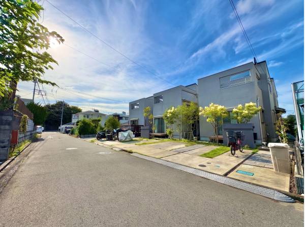 2020年に建築されたばかり、室内も綺麗な状態の住宅です