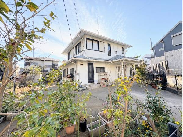 お庭も広くゆとりがあります