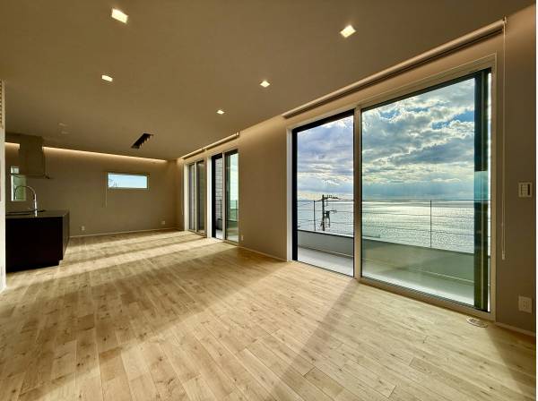 暖かい日差しが差し込みます